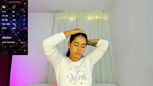 VioletaSotter online show from 11-15-25, 12:02