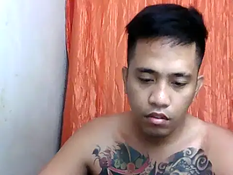 Snapshot of Thyler08 chatting on 12-14-24, 02:12 Thyler08 online show from 12-14-24, 02:12