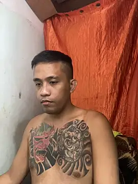 Snapshot of Thyler08 chatting on 02-08-25, 12:39 Thyler08 online show from 02-08-25, 12:39