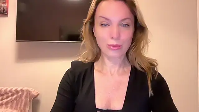 RachellAmazing online show from 02-28-25, 06:21