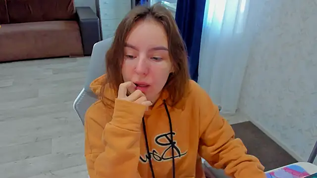 c arina x online show from 09-17-25, 11:01