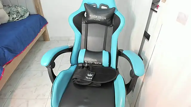 Lunastar02 online show from 03-14-25, 12:40