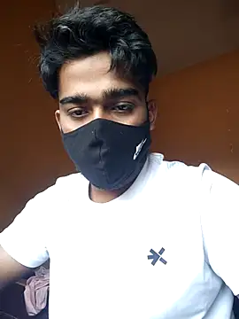 Snapshot of Love_birdss chatting on 03-19-25, 07:51 Love birdss online show from 03-19-25, 07:51