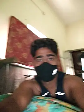 Snapshot of Love_birdss chatting on 10-23-25, 07:29 Love birdss online show from 10-23-25, 07:29