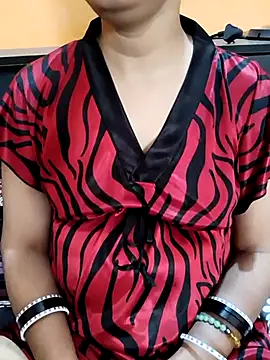 Snapshot of Diya_143 chatting on 02-23-25, 07:55 Diya 143 online show from 02-23-25, 07:55