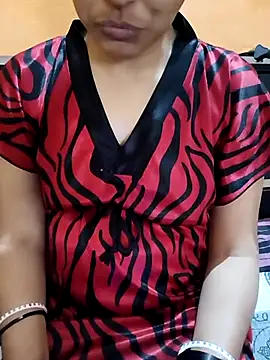 Snapshot of Diya_143 chatting on 02-23-25, 11:00 Diya 143 online show from 02-23-25, 11:00