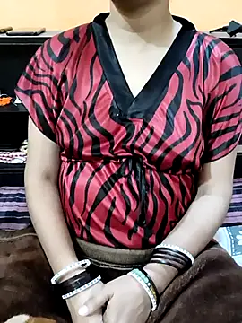 Snapshot of Diya_143 chatting on 02-23-25, 02:14 Diya 143 online show from 02-23-25, 02:14