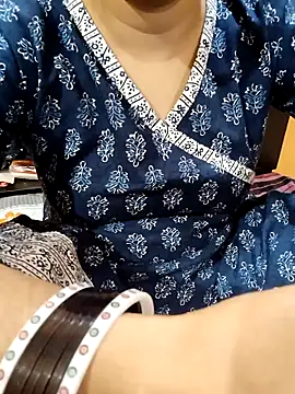 Snapshot of Diya_143 chatting on 03-02-25, 02:21 Diya 143 online show from 03-02-25, 02:21
