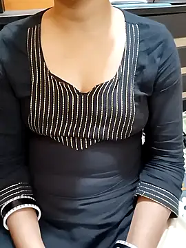Snapshot of Diya_143 chatting on 03-04-25, 06:26 Diya 143 online show from 03-04-25, 06:26