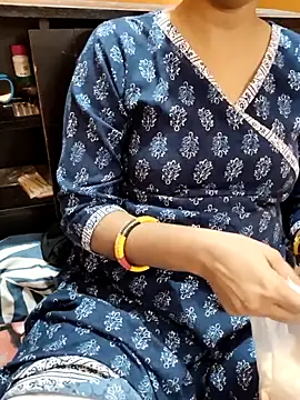 Diya 143 online show from 10-29-25, 07:43