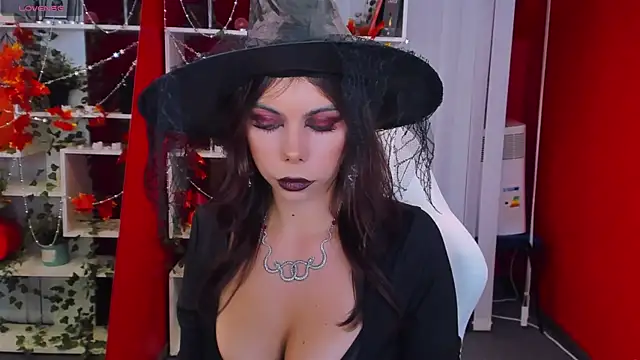 Snapshot of KateCloud chatting on 10-31-25, 05:03 KateCloud online show from 10-31-25, 05:03