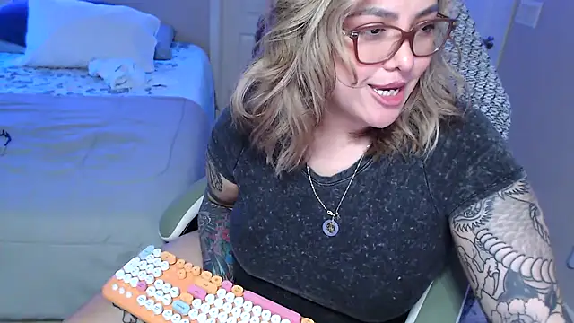 Snapshot of nativepumpkin95 chatting on 02-02-25, 10:39 nativepumpkin95 online show from 02-02-25, 10:39