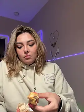 Snapshot of nativepumpkin95 chatting on 02-09-25, 05:08 nativepumpkin95 online show from 02-09-25, 05:08