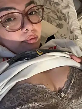 Snapshot of nativepumpkin95 chatting on 02-10-25, 01:03 nativepumpkin95 online show from 02-10-25, 01:03