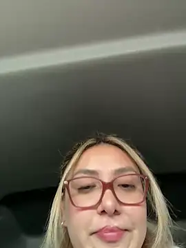 Snapshot of nativepumpkin95 chatting on 02-14-25, 10:14 nativepumpkin95 online show from 02-14-25, 10:14