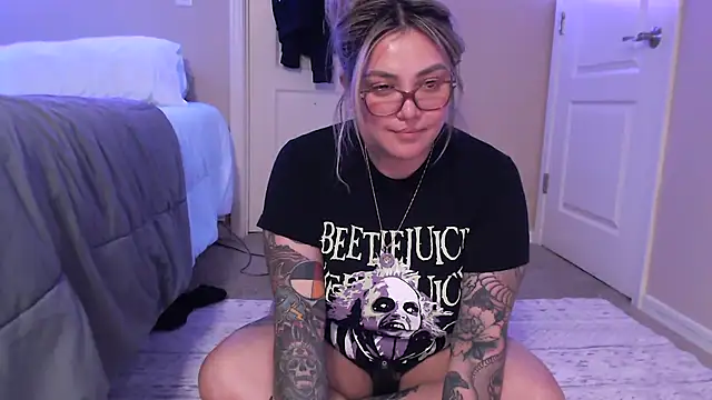 Snapshot of nativepumpkin95 chatting on 02-16-25, 03:47 nativepumpkin95 online show from 02-16-25, 03:47