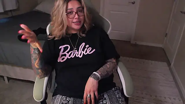 Snapshot of nativepumpkin95 chatting on 03-08-25, 01:06 nativepumpkin95 online show from 03-08-25, 01:06