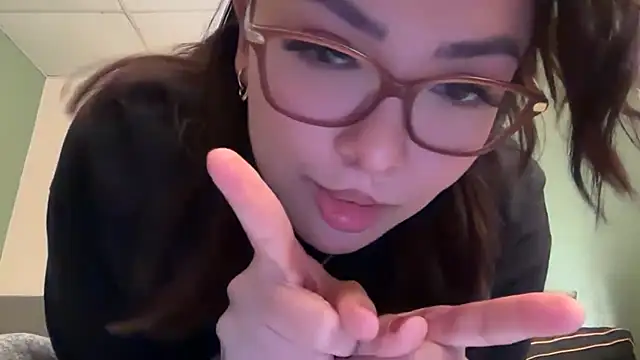 Snapshot of nativepumpkin95 chatting on 10-16-25, 09:05 nativepumpkin95 online show from 10-16-25, 09:05