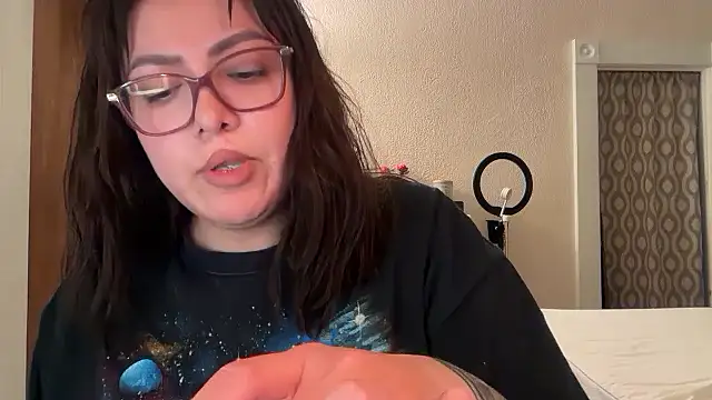 Snapshot of nativepumpkin95 chatting on 11-11-25, 12:10 nativepumpkin95 online show from 11-11-25, 12:10