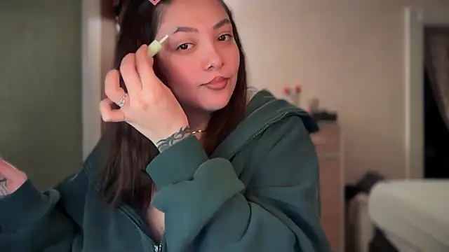 Snapshot of nativepumpkin95 chatting on 12-16-25, 08:47 nativepumpkin95 online show from 12-16-25, 08:47