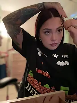 Snapshot of nativepumpkin95 chatting on 02-21-26, 10:55 nativepumpkin95 online show from 02-21-26, 10:55