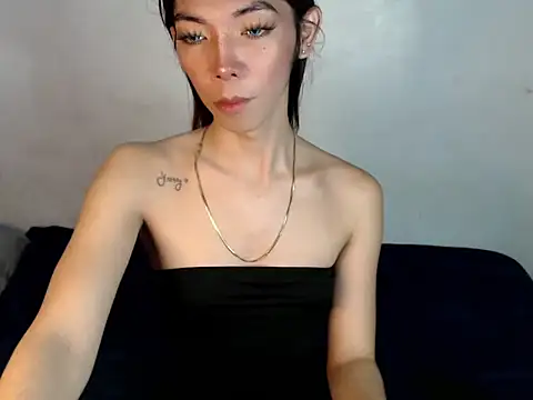 Snapshot of perly_169 chatting on 12-14-24, 12:01 perly 169 online show from 12-14-24, 12:01