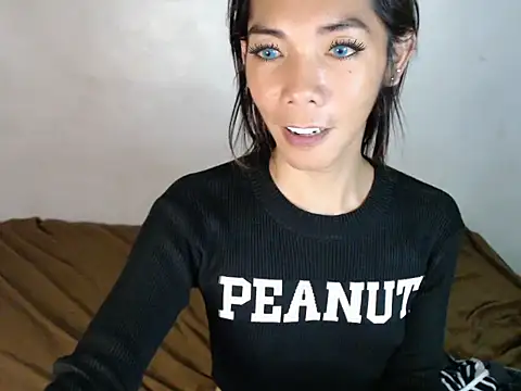 Snapshot of perly_169 chatting on 01-18-25, 09:02 perly 169 online show from 01-18-25, 09:02