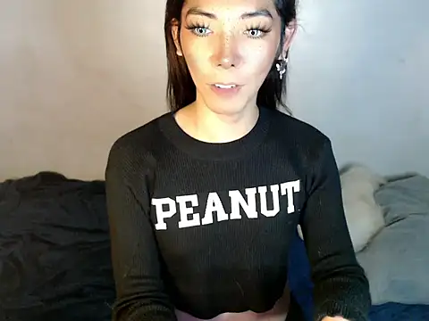 Snapshot of perly_169 chatting on 01-26-25, 10:12 perly 169 online show from 01-26-25, 10:12