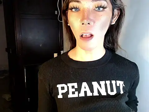 Snapshot of perly_169 chatting on 02-07-25, 10:41 perly 169 online show from 02-07-25, 10:41