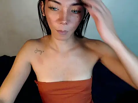 Snapshot of perly_169 chatting on 02-22-25, 11:13 perly 169 online show from 02-22-25, 11:13