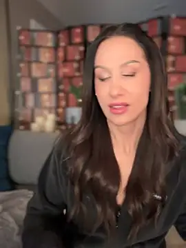 Fiona Kent  online show from 01-26-25, 03:38