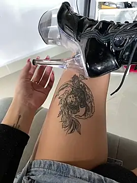 Snapshot of tastymeli chatting on 12-09-24, 08:23 tastymeli online show from 12-09-24, 08:23