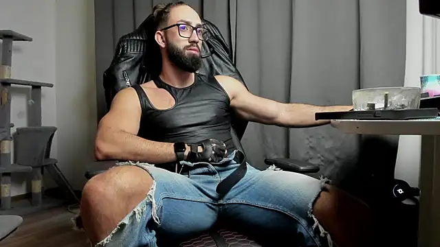 liamaesthetic online show from 01-31-25, 07:18