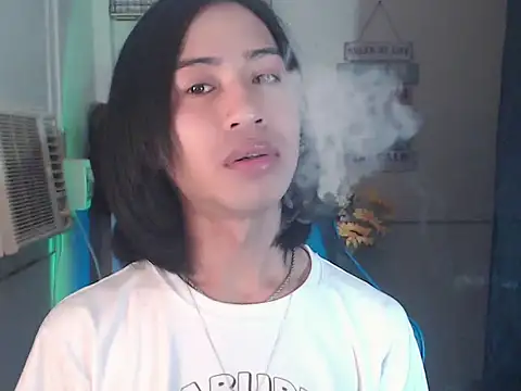 Snapshot of Lemonadexxx chatting on 11-30-25, 02:21 Lemonadexxx online show from 11-30-25, 02:21