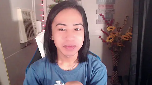 Snapshot of Lemonadexxx chatting on 12-15-25, 06:45 Lemonadexxx online show from 12-15-25, 06:45