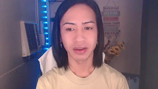 Snapshot of Lemonadexxx chatting on 12-22-25, 12:18 Lemonadexxx online show from 12-22-25, 12:18