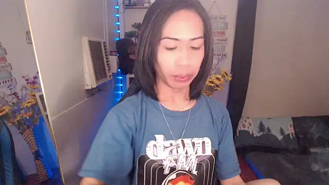 Snapshot of Lemonadexxx chatting on 01-13-26, 04:51 Lemonadexxx online show from 01-13-26, 04:51