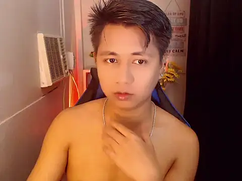 khael moreno online show from 11-11-25, 10:54