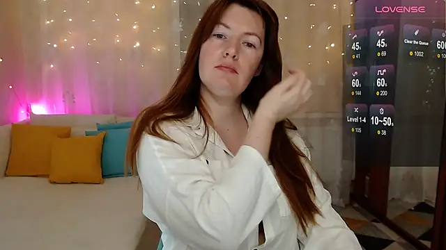 Snapshot of Kira_land chatting on 01-19-25, 09:34 Kira land online show from 01-19-25, 09:34