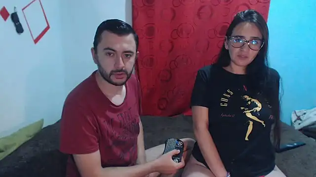 Snapshot of party2col chatting on 12-21-24, 02:52 party2col online show from 12-21-24, 02:52