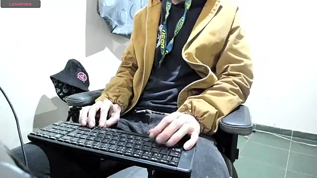 Snapshot of Jeff_Walton@xh chatting on 01-29-25, 07:57 Jeff Waltonxh online show from 01-29-25, 07:57