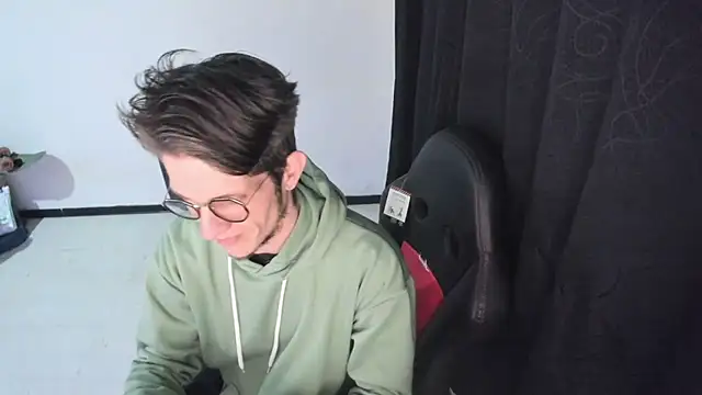 Snapshot of Jeff_Walton@xh chatting on 12-03-25, 06:32 Jeff Waltonxh online show from 12-03-25, 06:32