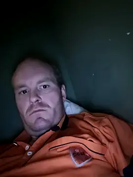 Snapshot of Janssen88 chatting on 11-06-25, 01:06 Janssen88 online show from 11-06-25, 01:06