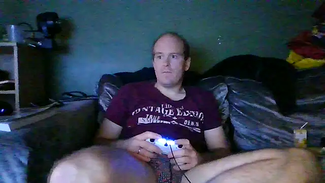 Snapshot of Janssen88 chatting on 11-16-25, 08:47 Janssen88 online show from 11-16-25, 08:47