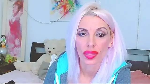 Snapshot of HoneyLara chatting on 10-03-25, 07:55 HoneyLara online show from 10-03-25, 07:55