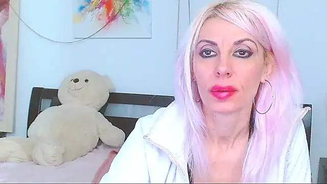 Snapshot of HoneyLara chatting on 12-03-25, 08:23 HoneyLara online show from 12-03-25, 08:23