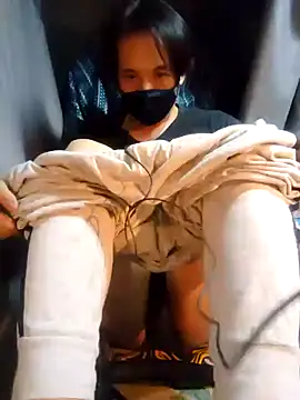 Snapshot of tarou08700870 chatting on 11-17-25, 06:46 tarou08700870 online show from 11-17-25, 06:46