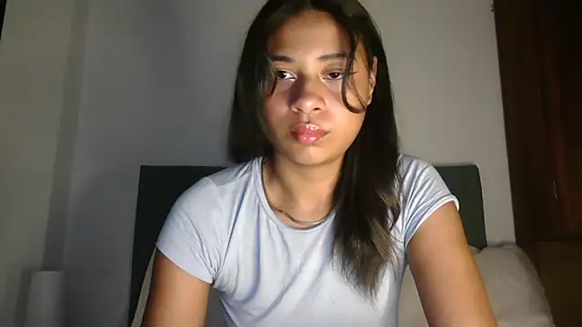 Snapshot of dark_enchantress_ chatting on 09-19-25, 01:40 dark enchantress online show from 09-19-25, 01:40