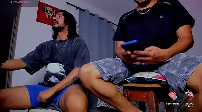 Snapshot of Cloudy_pigDude chatting on 03-17-25, 04:29 Cloudy pigDude online show from 03-17-25, 04:29