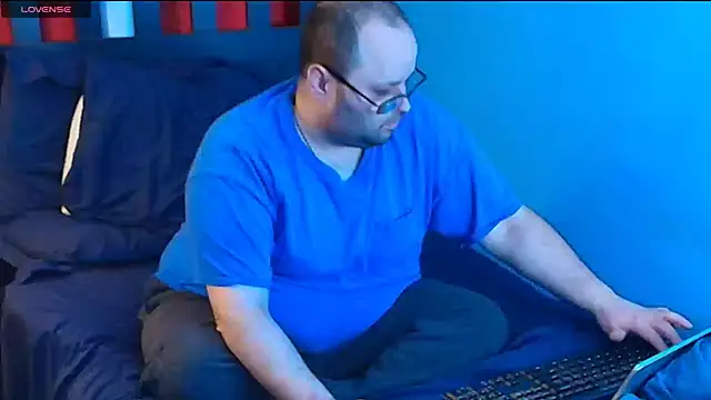 lefty15242 online show from 11-10-25, 06:12